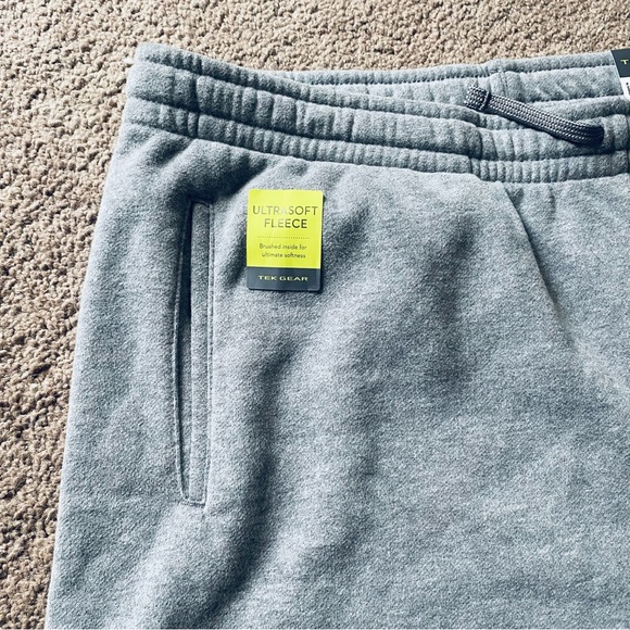 Tek Gear Men's Gray Ultra Soft Fleece Athletic Training Shorts Size XL NWT - Picture 3 of 11